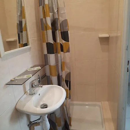 Restaurant Du Pont De Ners Boucoiran-et-Nozières